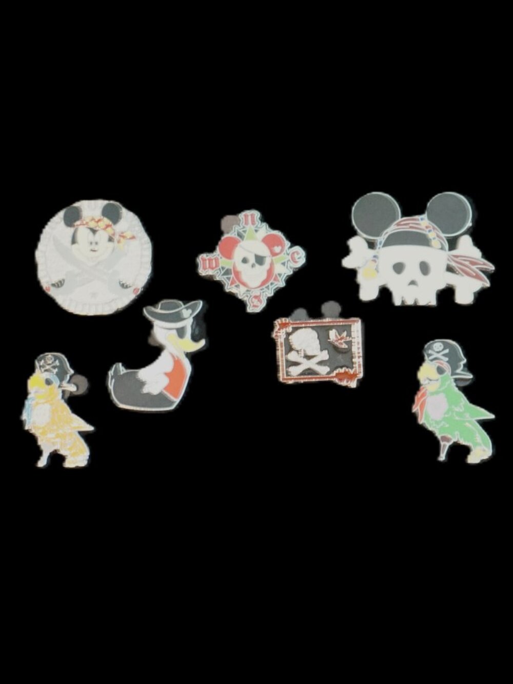 Disney Pin Trading 7 Pin Lot Featuring Pirates of the Caribbean (032)